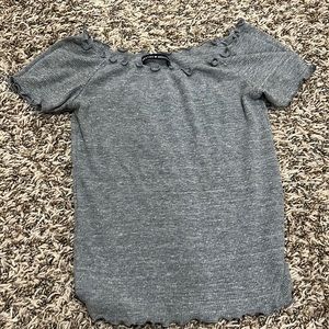 Brandy Melville Cropped shirt